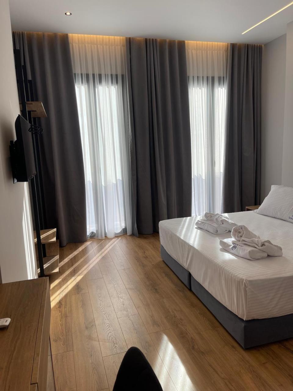 Dia Mare Deluxe Aparthotel วญอเรอ ภายนอก รูปภาพ